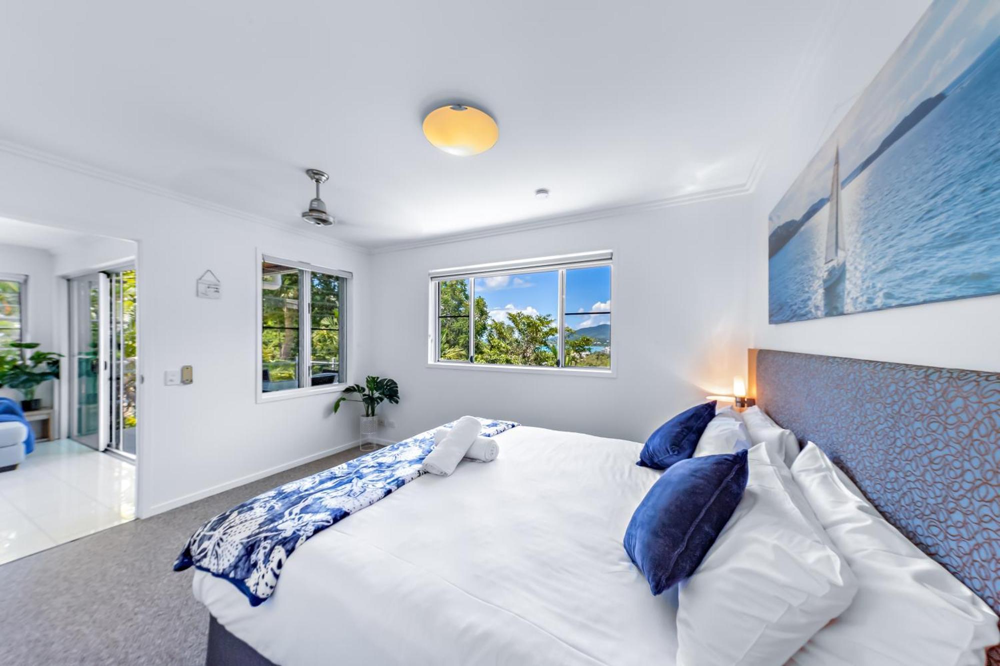 Airlie Summit Apartments Еърли Бийч Екстериор снимка