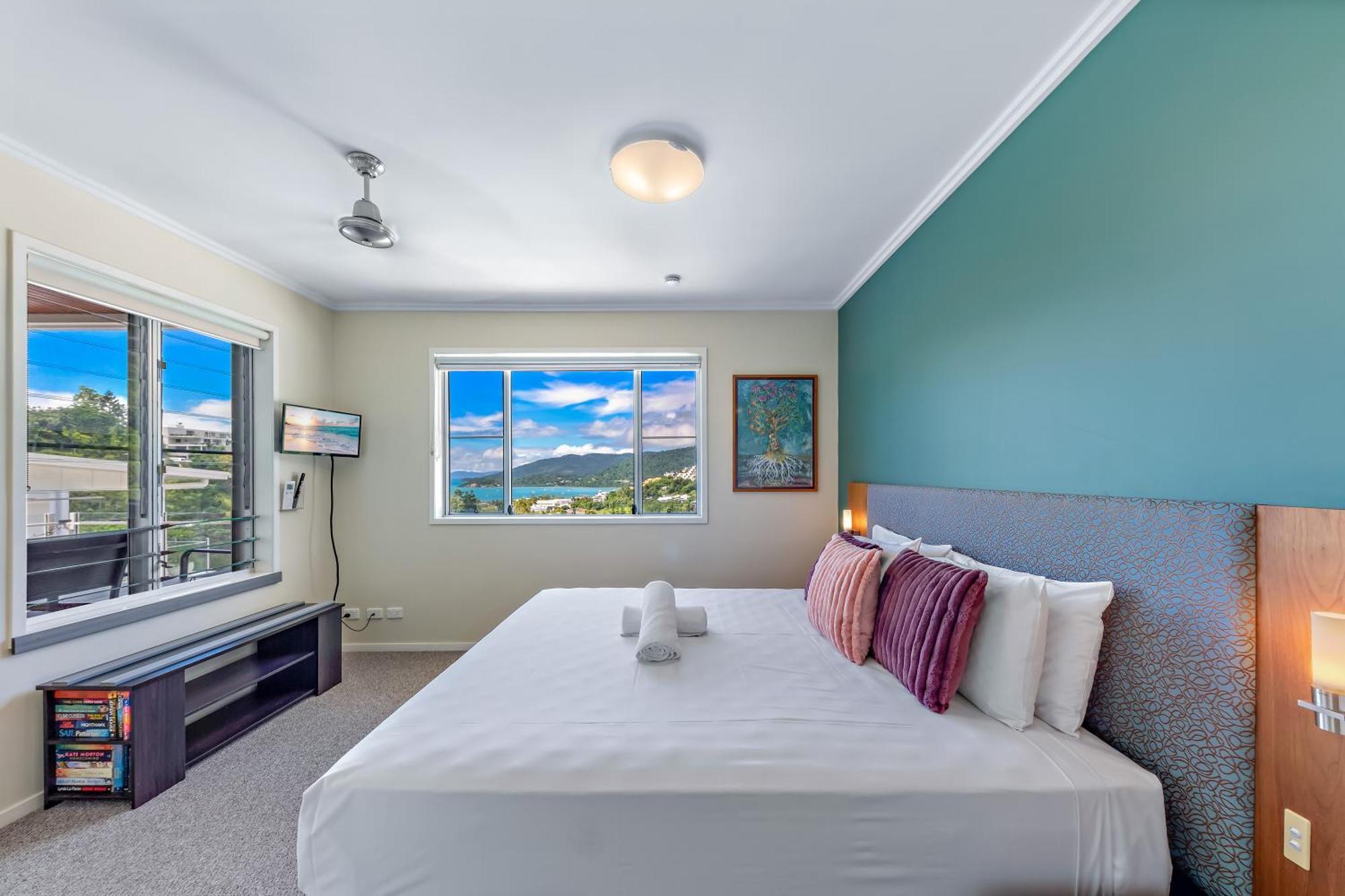 Airlie Summit Apartments Еърли Бийч Екстериор снимка