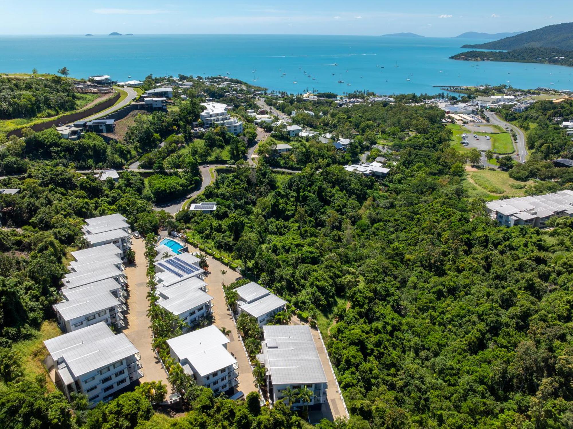 Airlie Summit Apartments Еърли Бийч Екстериор снимка