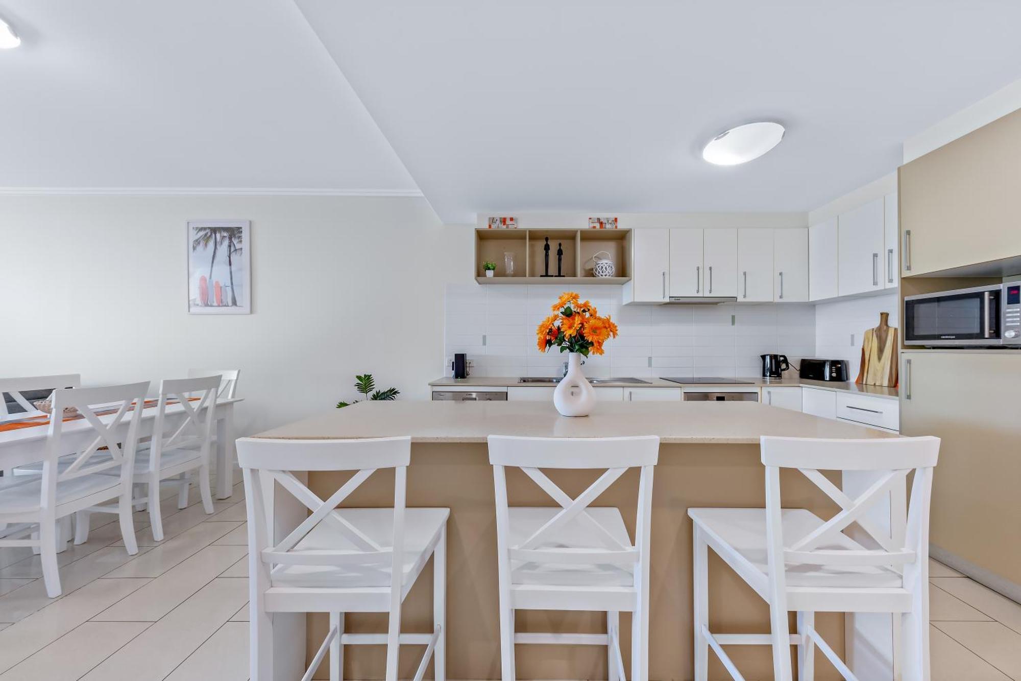Airlie Summit Apartments Еърли Бийч Екстериор снимка